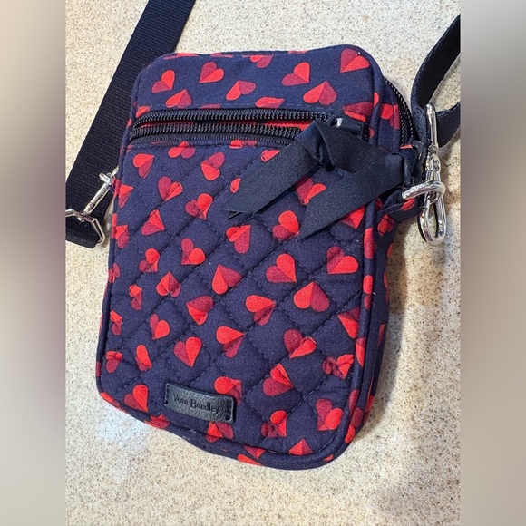 Vera Bradley Handbags - Vera Bradley Navy and Red Sweet Hearts Crossbody Bag Purse Valentines